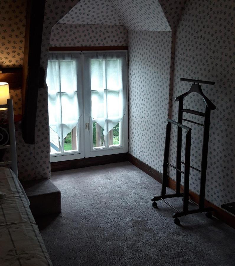 Le Chalet Suisse - Chambre Aux Fleurs Le Vicel Exterior foto